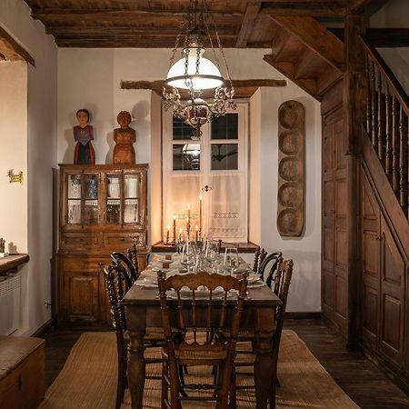 The 1813 Painter'S Villa By Neuvel Galaxídhion Esterno foto